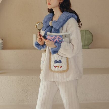 Cute Women's Flannel Long Thickened Loungewear